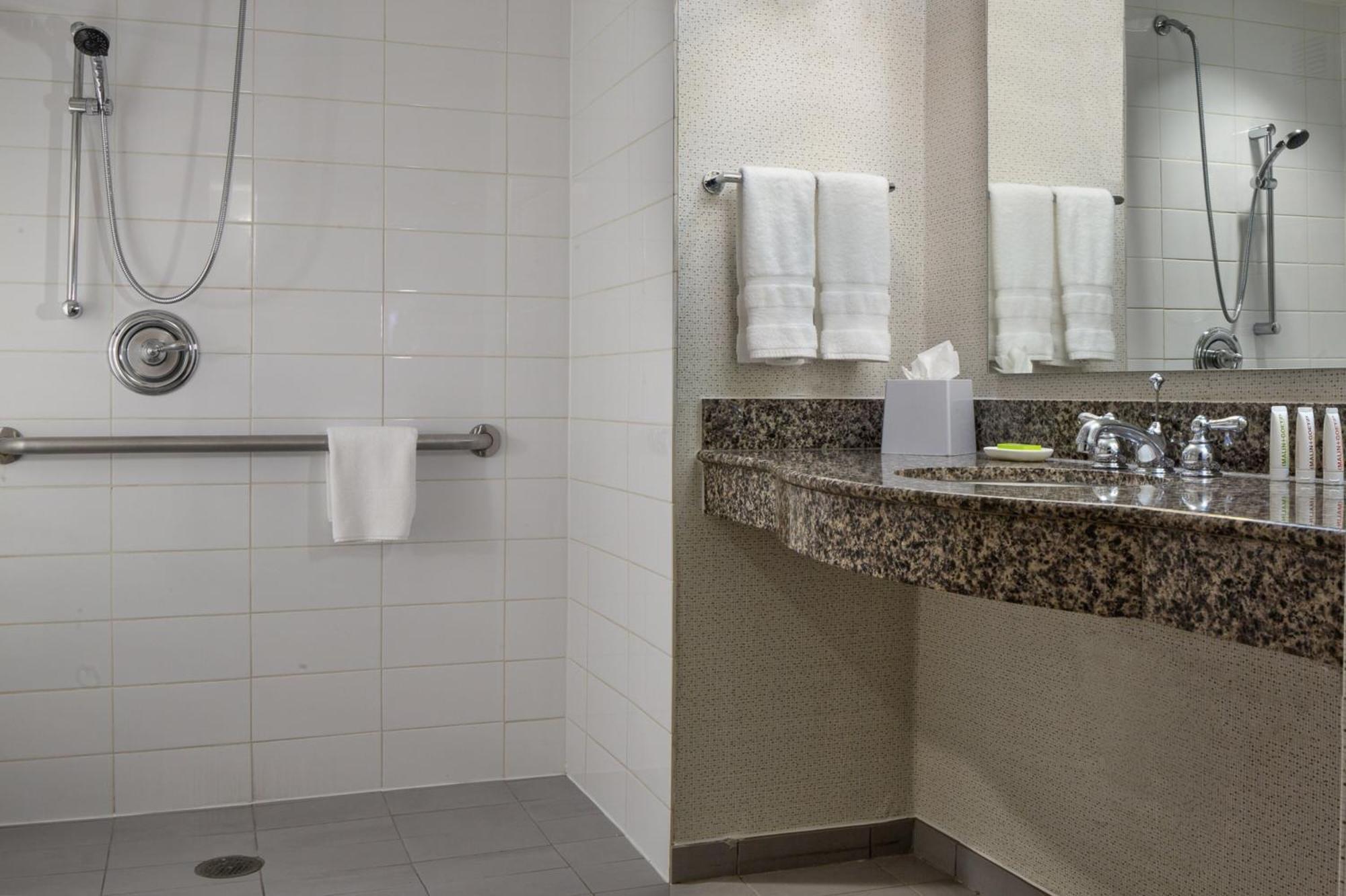 Le Meridien Dallas By The Galleria Экстерьер фото